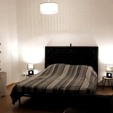 Au Coeur De Chamas Apartment
